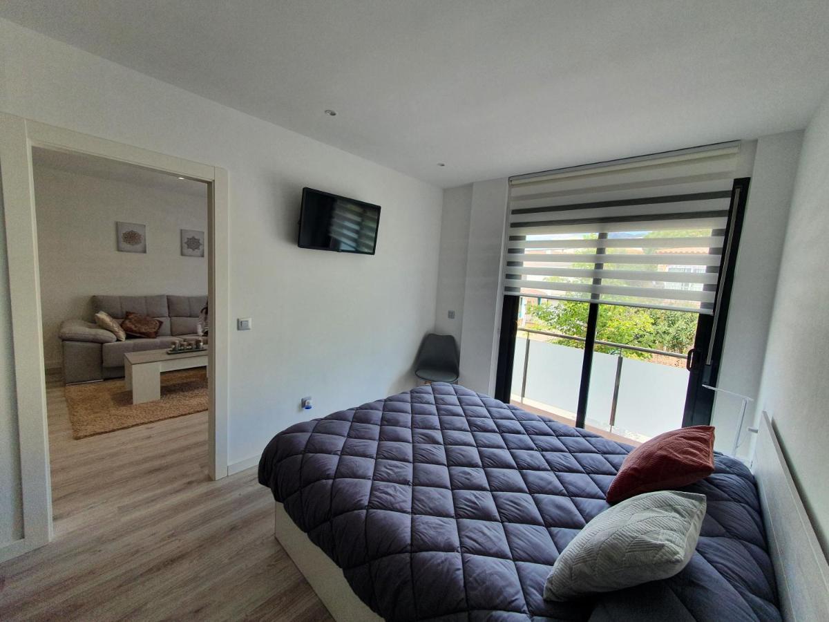 Moderno Duplex Comfort Roses Ngoại thất bức ảnh
