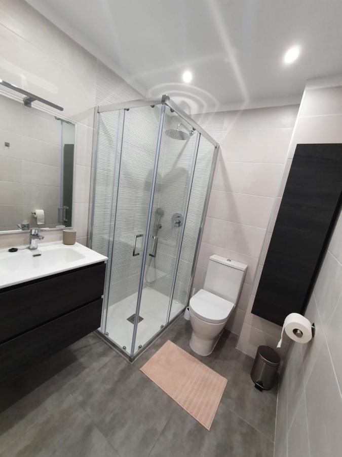 Moderno Duplex Comfort Roses Ngoại thất bức ảnh