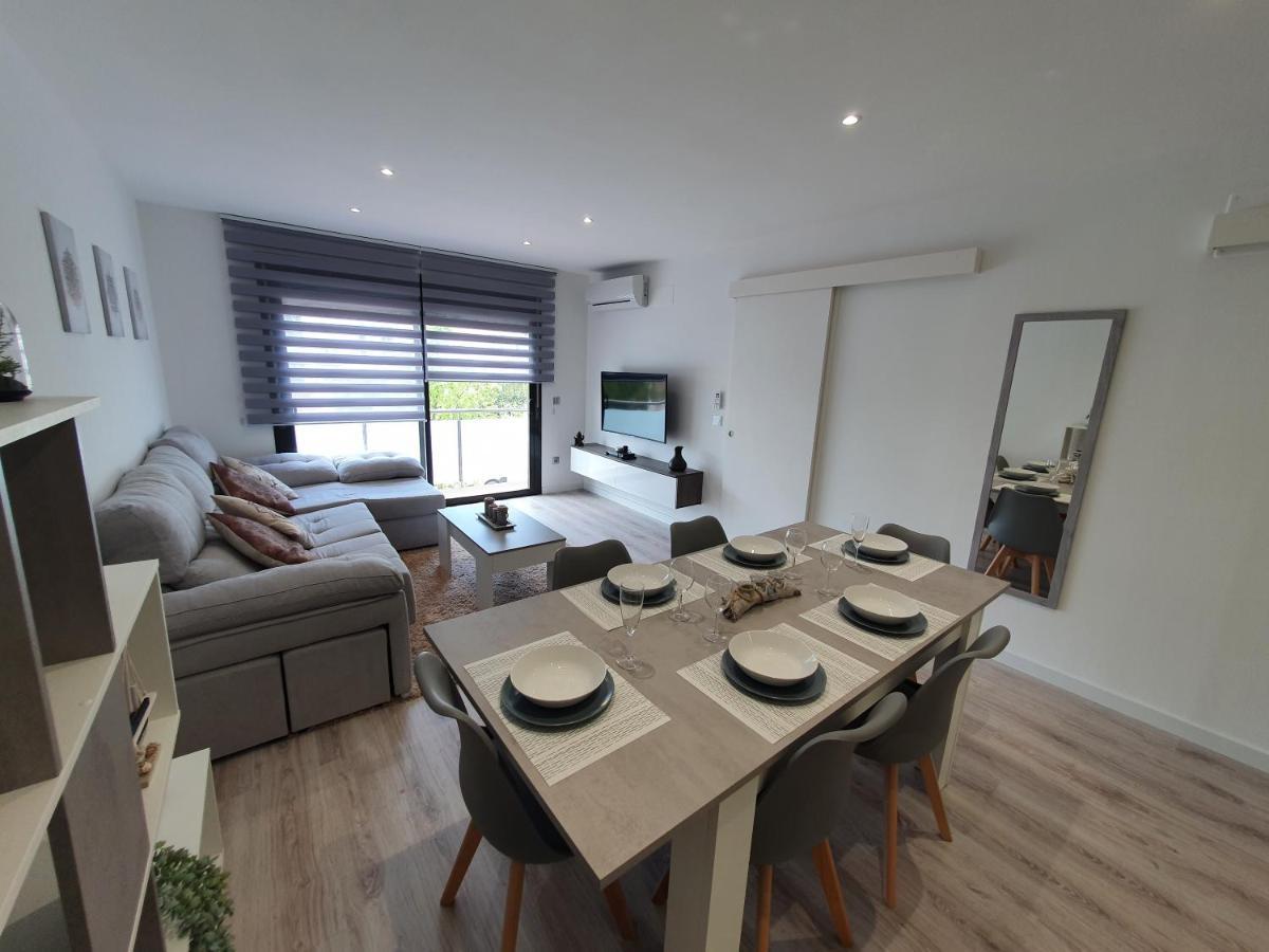Moderno Duplex Comfort Roses Ngoại thất bức ảnh