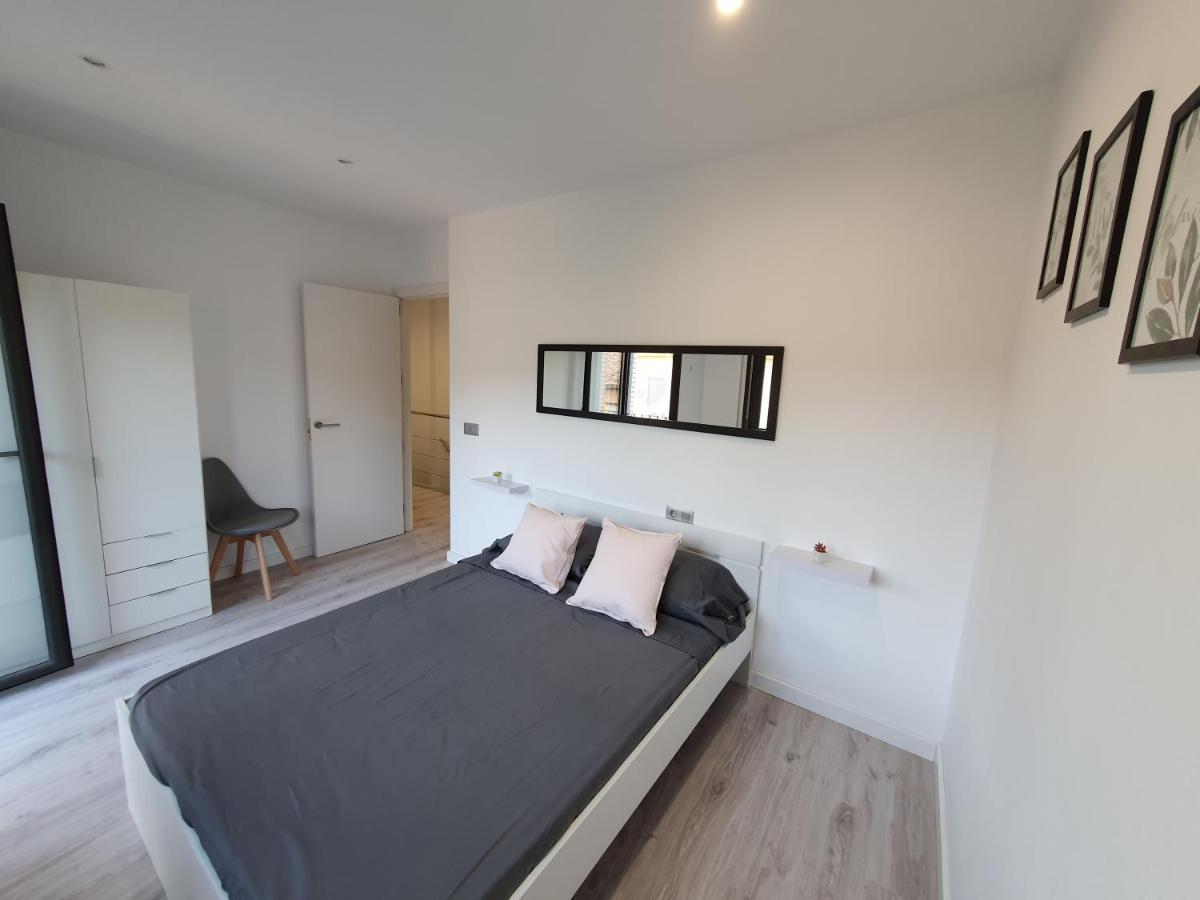 Moderno Duplex Comfort Roses Ngoại thất bức ảnh