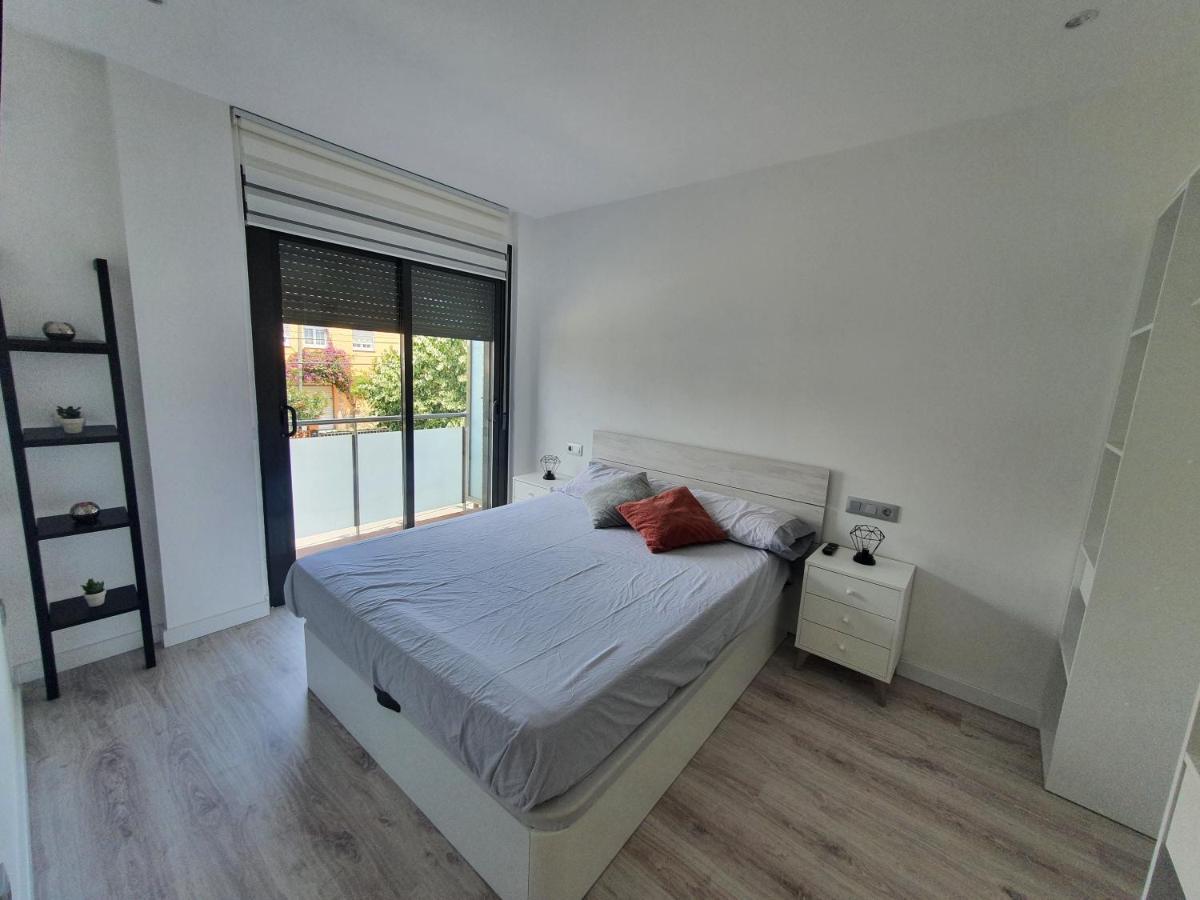Moderno Duplex Comfort Roses Ngoại thất bức ảnh