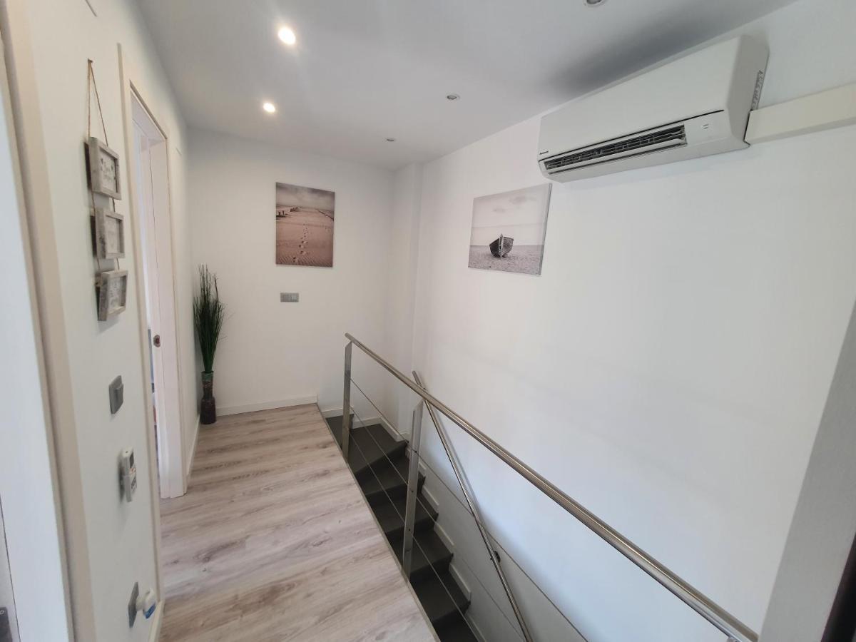 Moderno Duplex Comfort Roses Ngoại thất bức ảnh