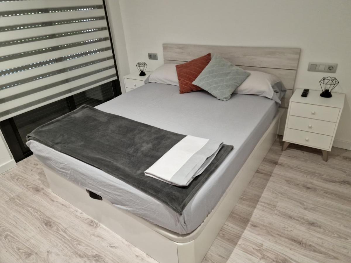 Moderno Duplex Comfort Roses Ngoại thất bức ảnh